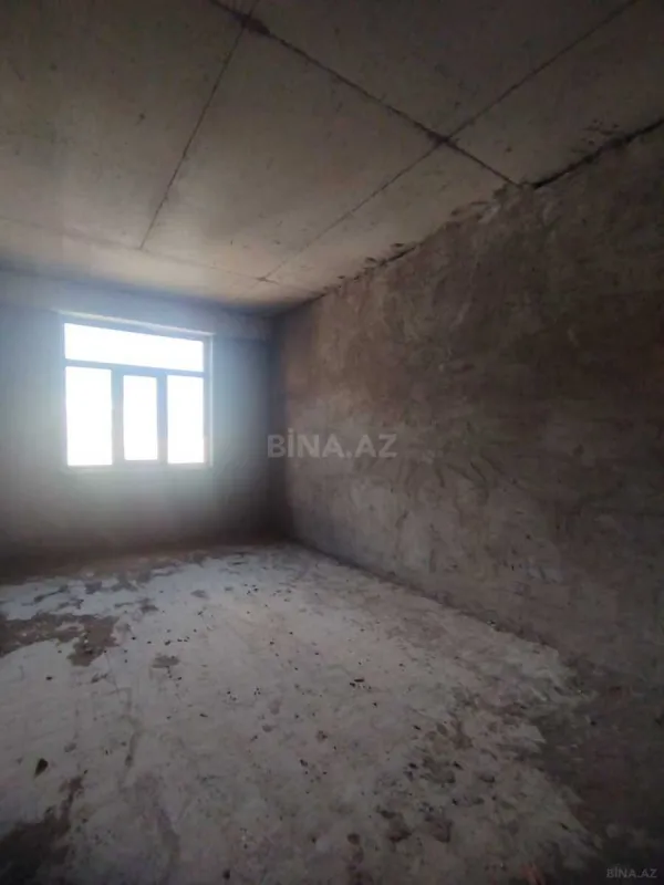 Satılır 3 otaqlı mənzil 131 m²