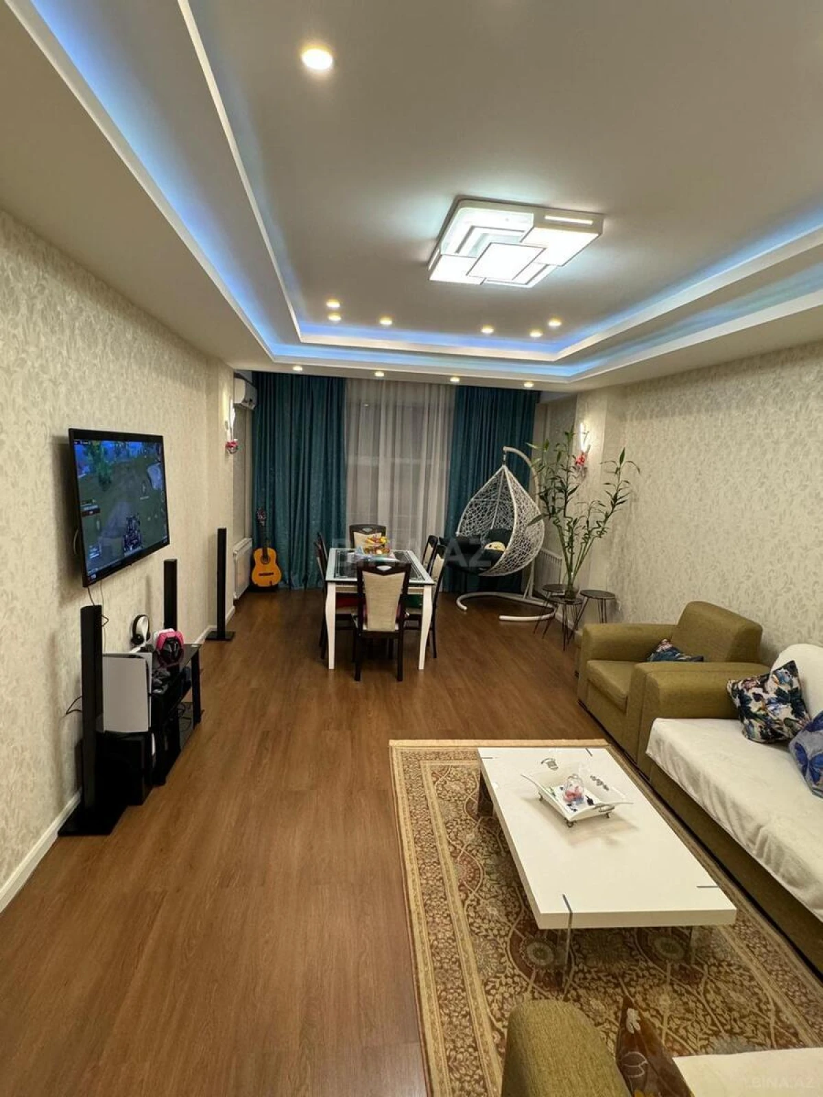 Satılır 4 otaqlı mənzil 167 m²