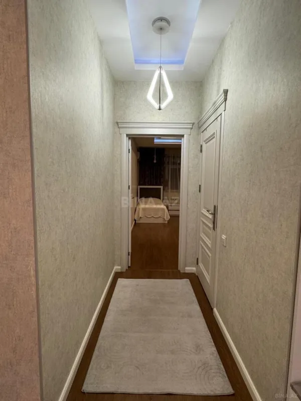 Satılır 4 otaqlı mənzil 167 m²