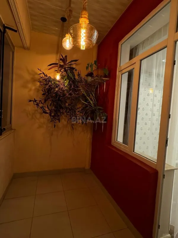 Satılır 4 otaqlı mənzil 167 m²
