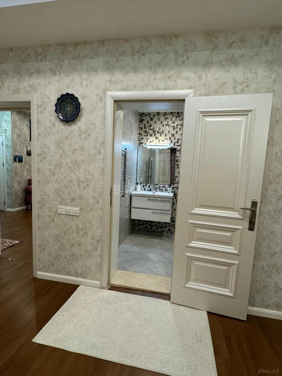 Satılır 4 otaqlı mənzil 167 m²