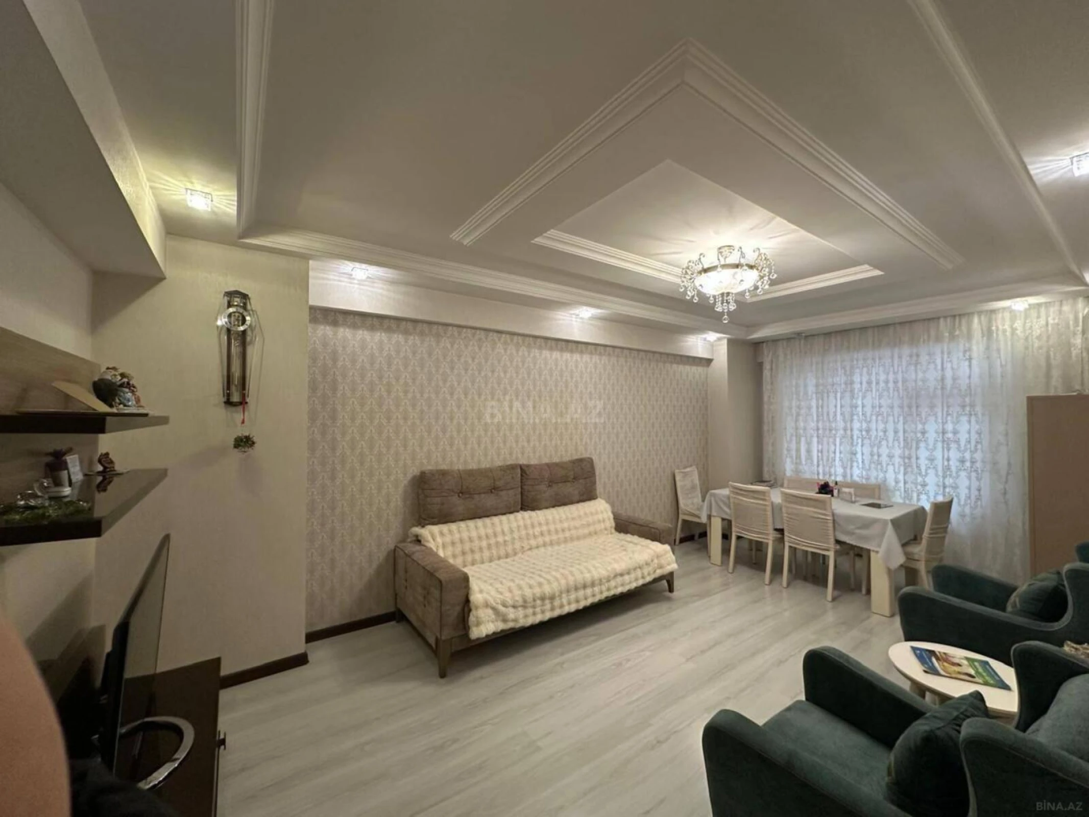 Satılır 3 otaqlı mənzil 130 m²