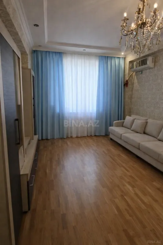 Satılır 2 otaqlı mənzil 68 m²