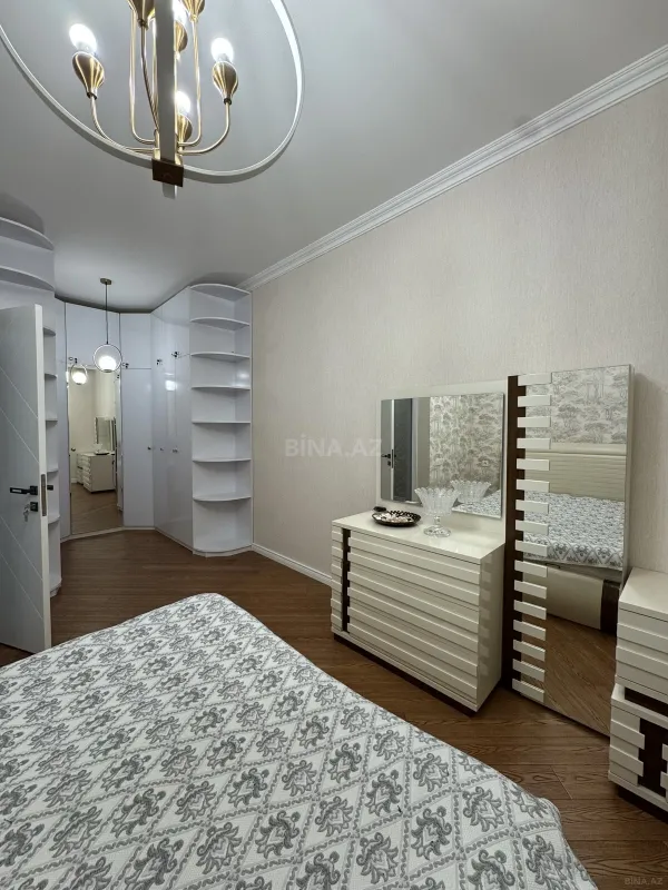 Kirayə verilir 3 otaqlı mənzil 110 m²