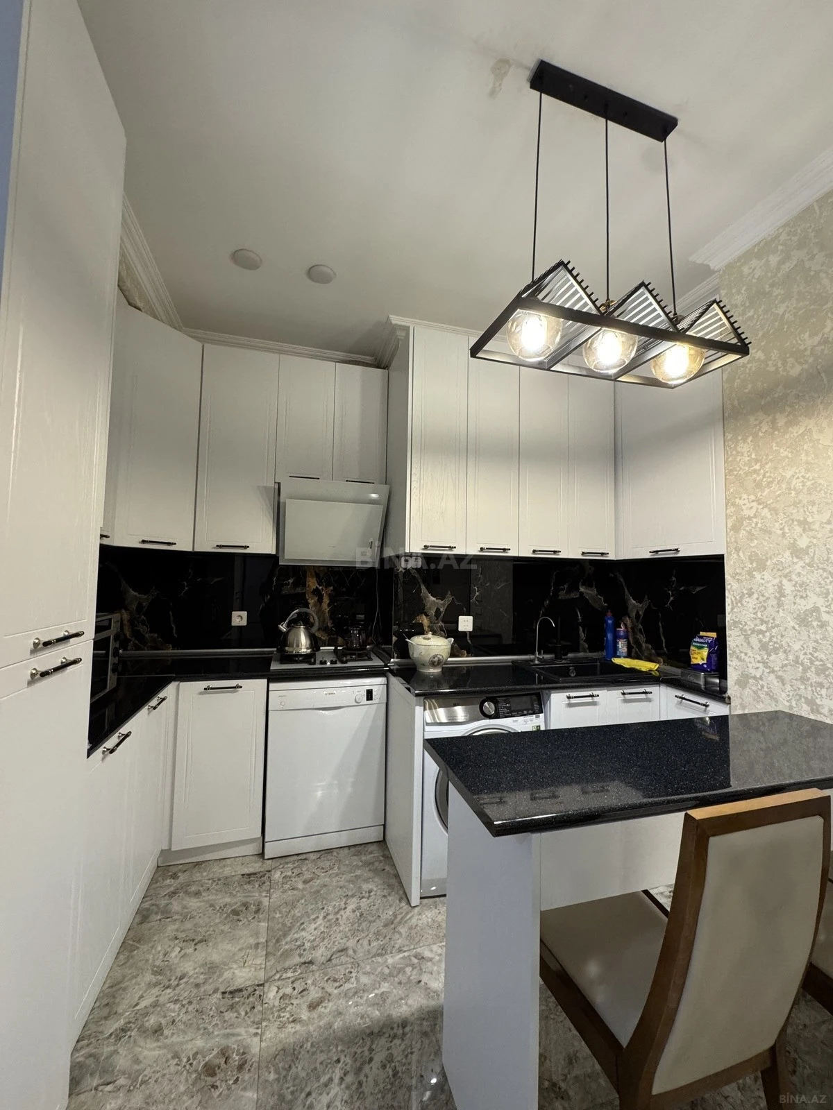 Kirayə verilir 3 otaqlı mənzil 110 m²
