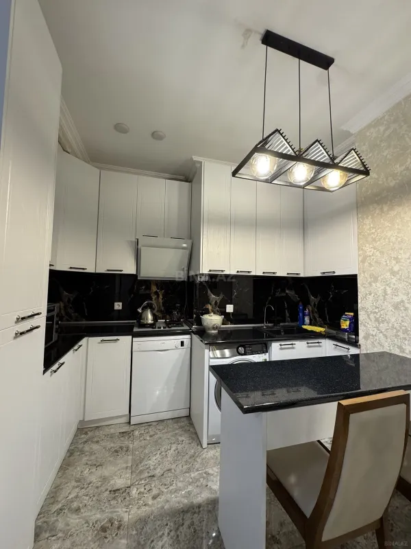 Kirayə verilir 3 otaqlı mənzil 110 m²