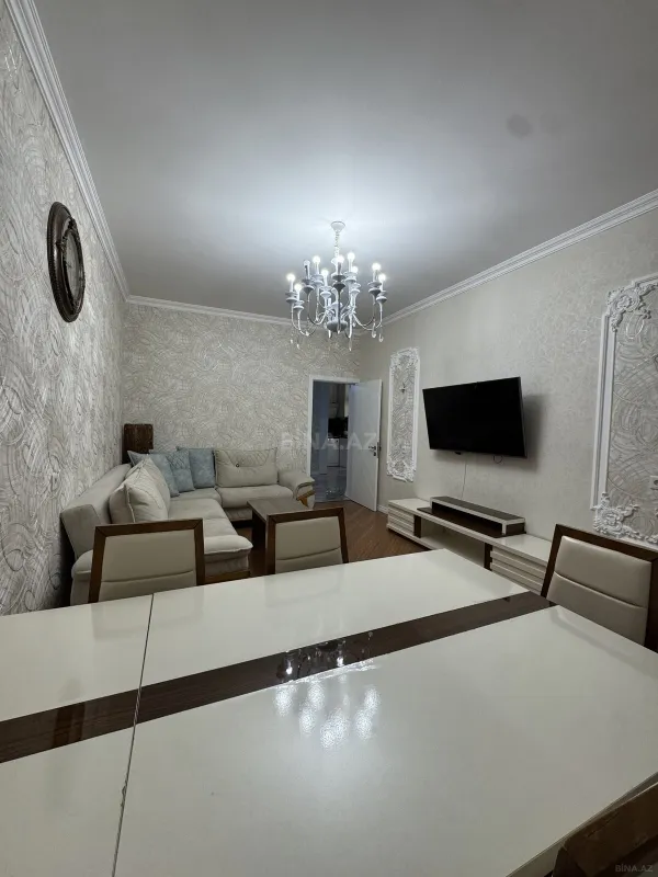 Kirayə verilir 3 otaqlı mənzil 110 m²