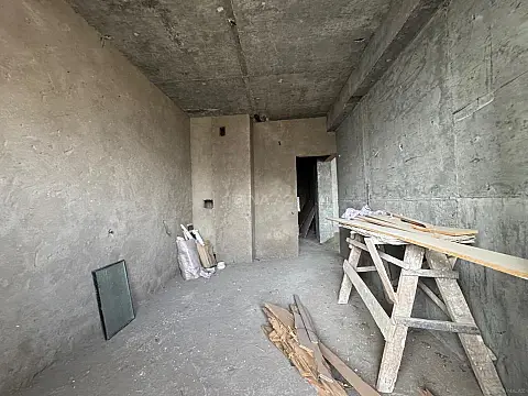 Satılır 2 otaqlı mənzil 126 m²