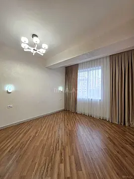 Satılır 3 otaqlı mənzil 127 m²