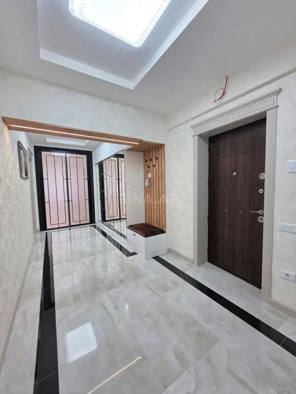 Satılır 3 otaqlı mənzil 127 m²