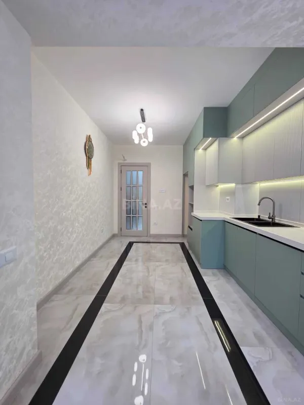 Satılır 3 otaqlı mənzil 127 m²