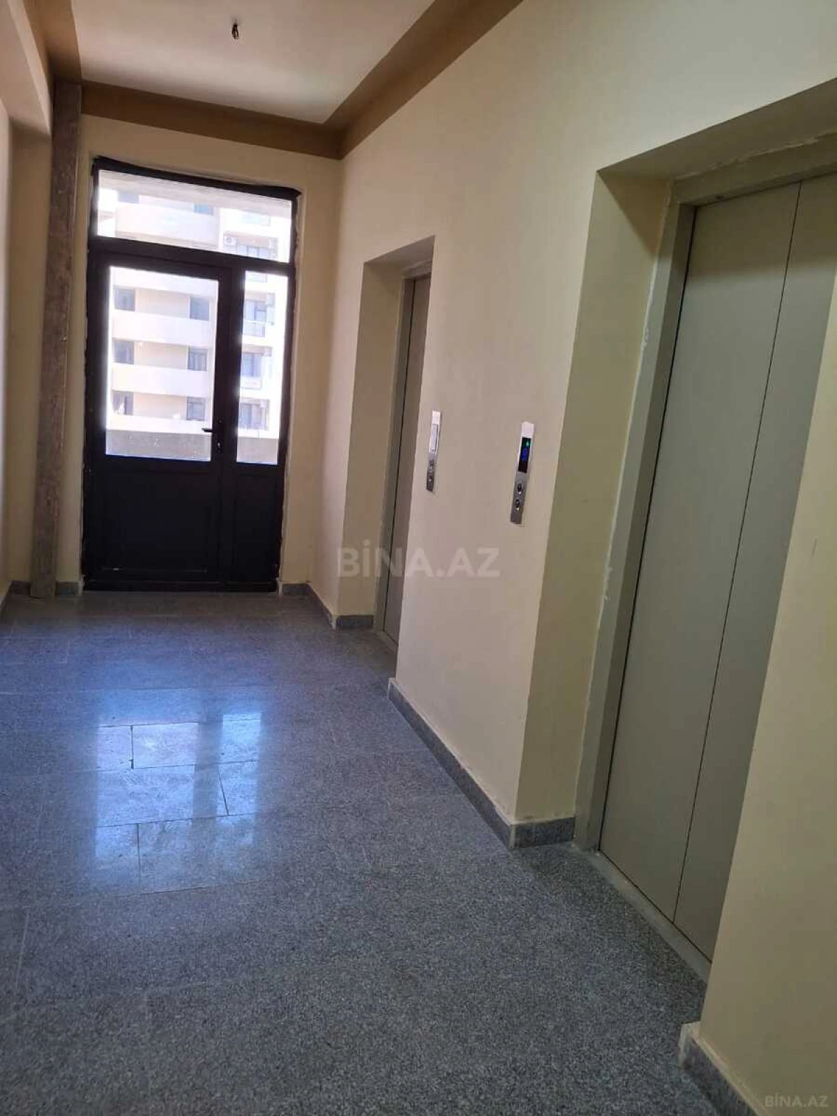 Kirayə verilir 3 otaqlı mənzil 74 m²