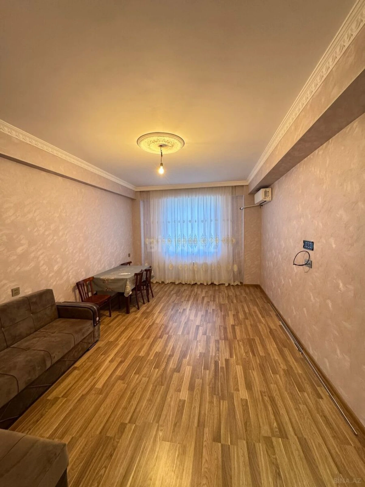 Satılır 2 otaqlı mənzil 57 m²