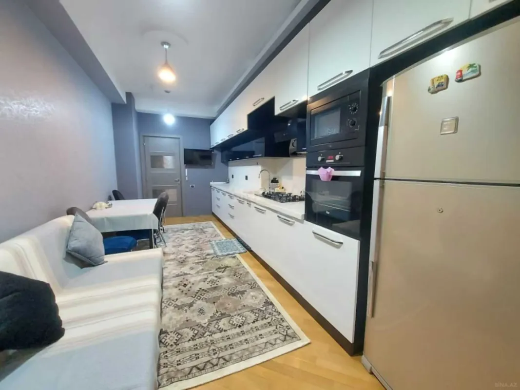 Kirayə verilir 3 otaqlı mənzil 150 m²