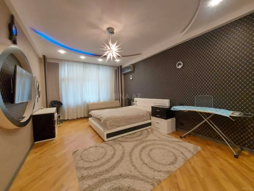 Kirayə verilir 3 otaqlı mənzil 150 m²