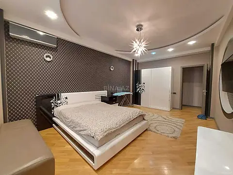 Kirayə verilir 3 otaqlı mənzil 150 m²