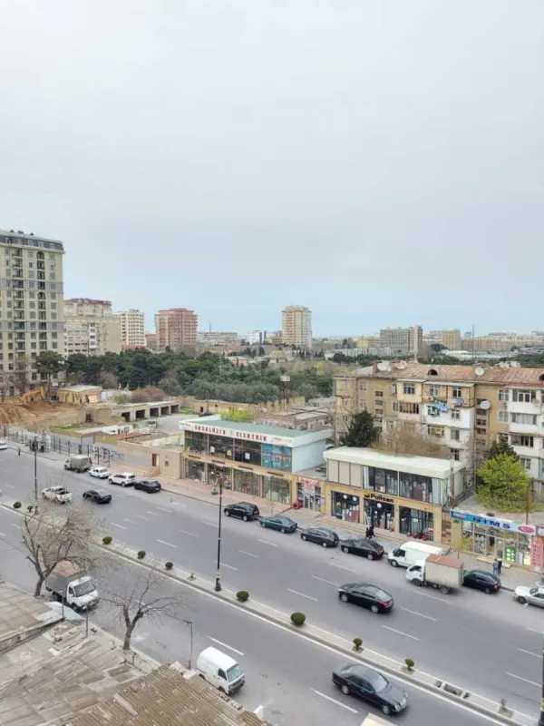 Kirayə verilir 3 otaqlı mənzil 150 m²