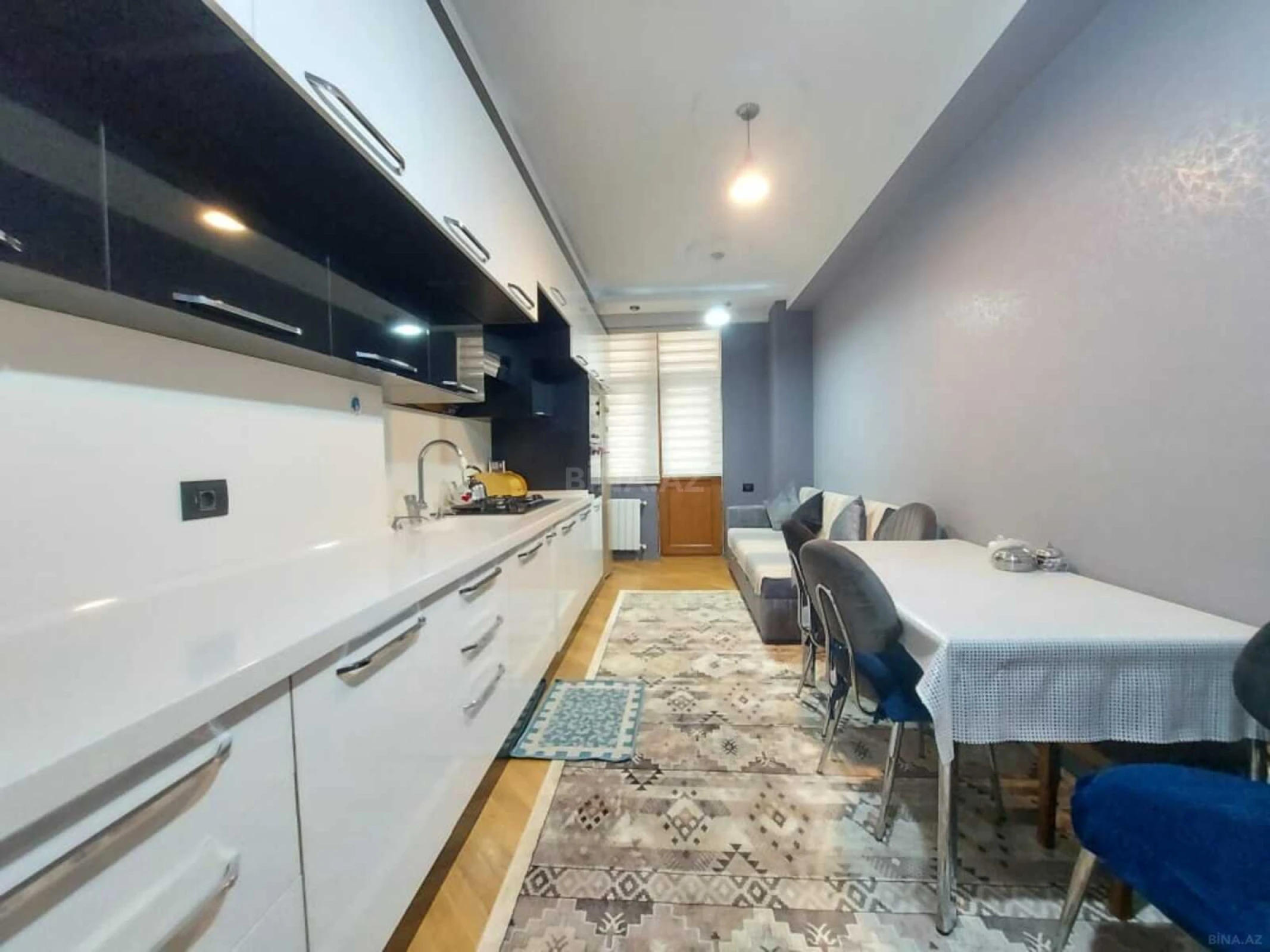 Kirayə verilir 3 otaqlı mənzil 150 m²