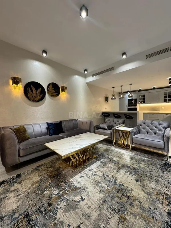 Kirayə verilir 3 otaqlı mənzil 150 m²