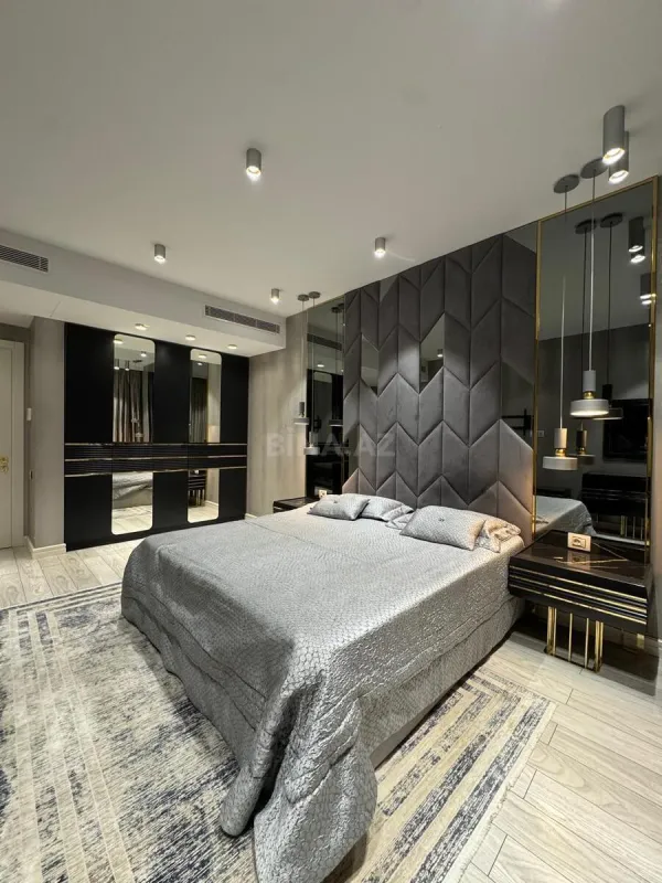 Kirayə verilir 3 otaqlı mənzil 150 m²