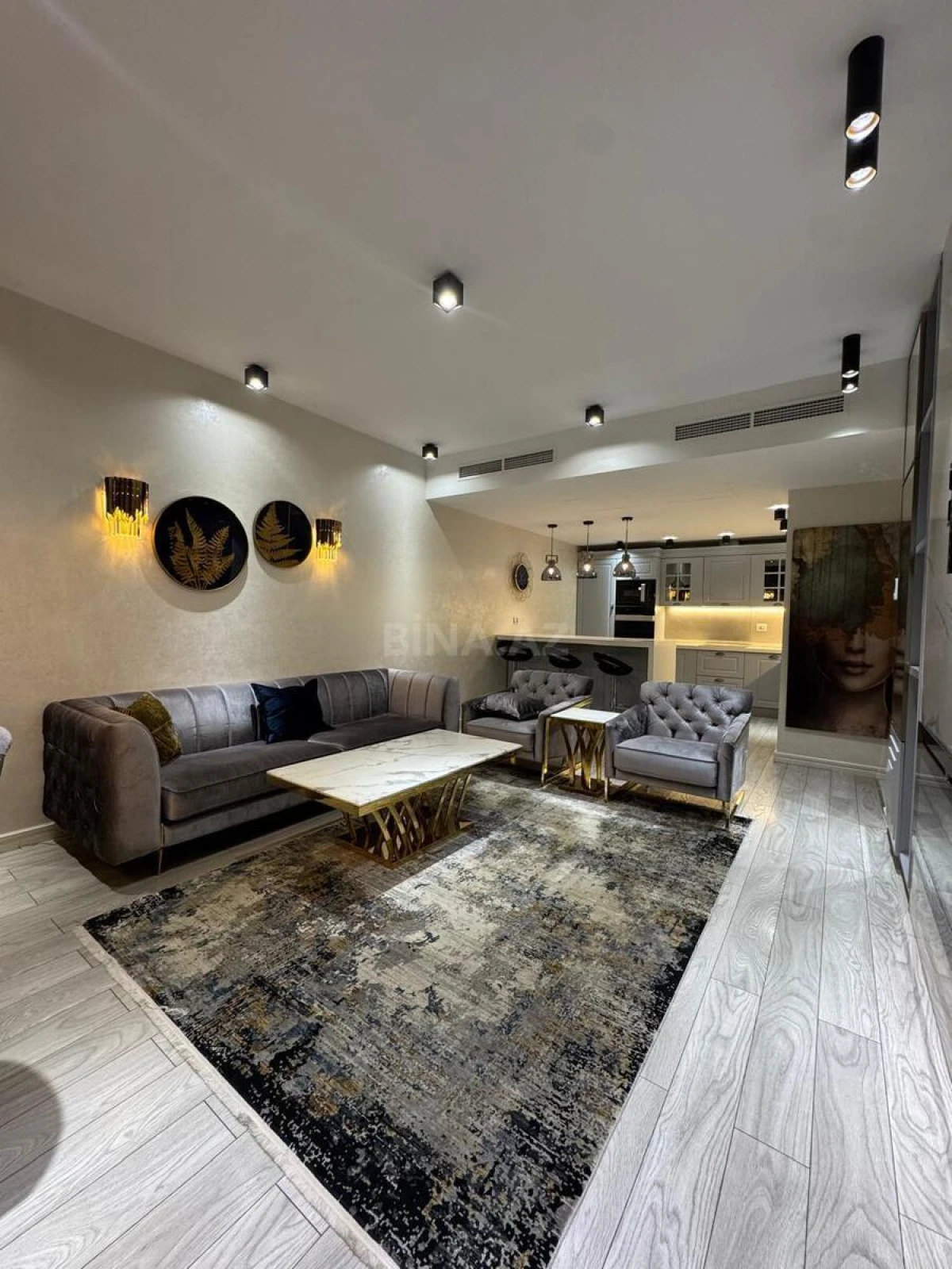 Kirayə verilir 3 otaqlı mənzil 150 m²