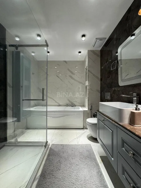 Kirayə verilir 3 otaqlı mənzil 150 m²