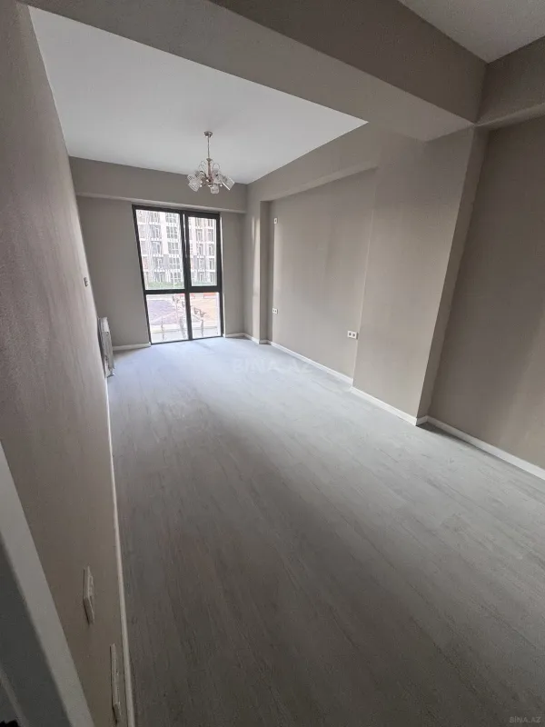 Satılır 3 otaqlı mənzil 101.2 m²