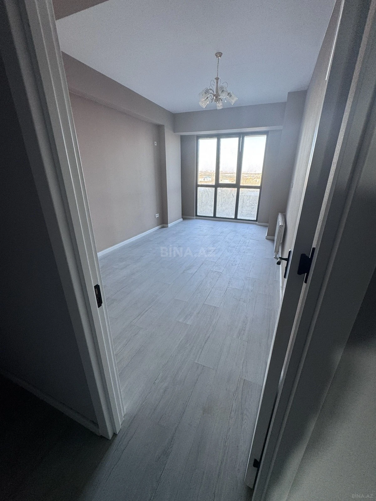 Satılır 3 otaqlı mənzil 101.2 m²