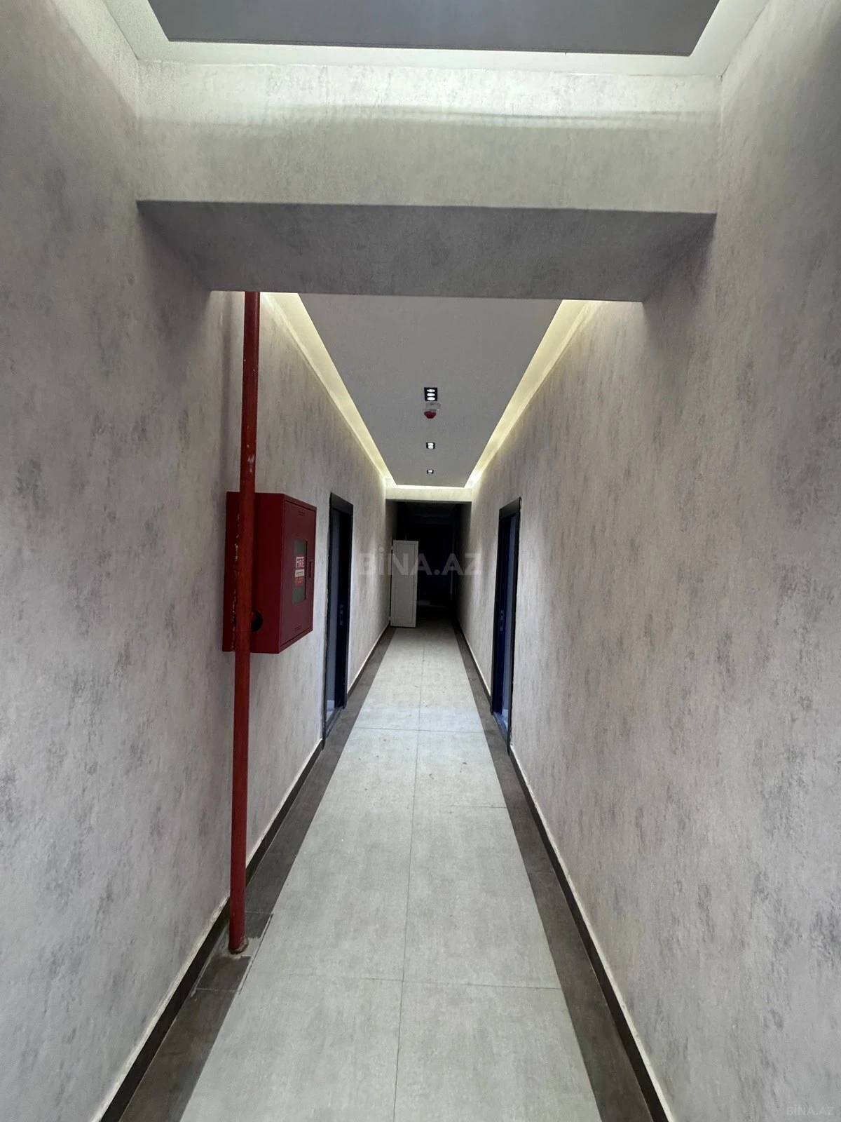 Satılır 3 otaqlı mənzil 101.2 m²