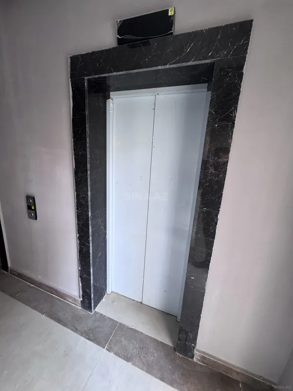 Satılır 3 otaqlı mənzil 101.2 m²