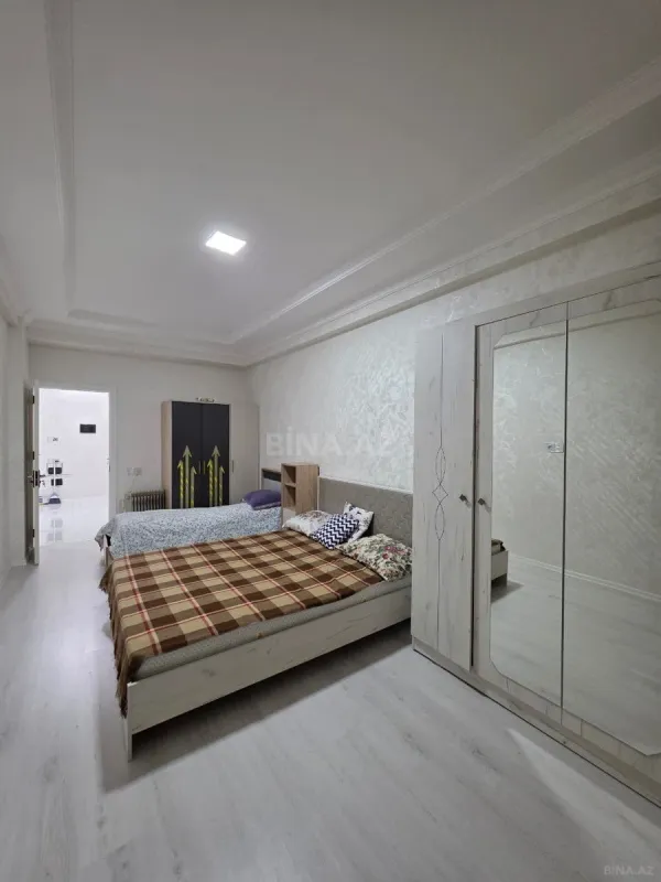 Kirayə verilir 2 otaqlı mənzil 73 m²