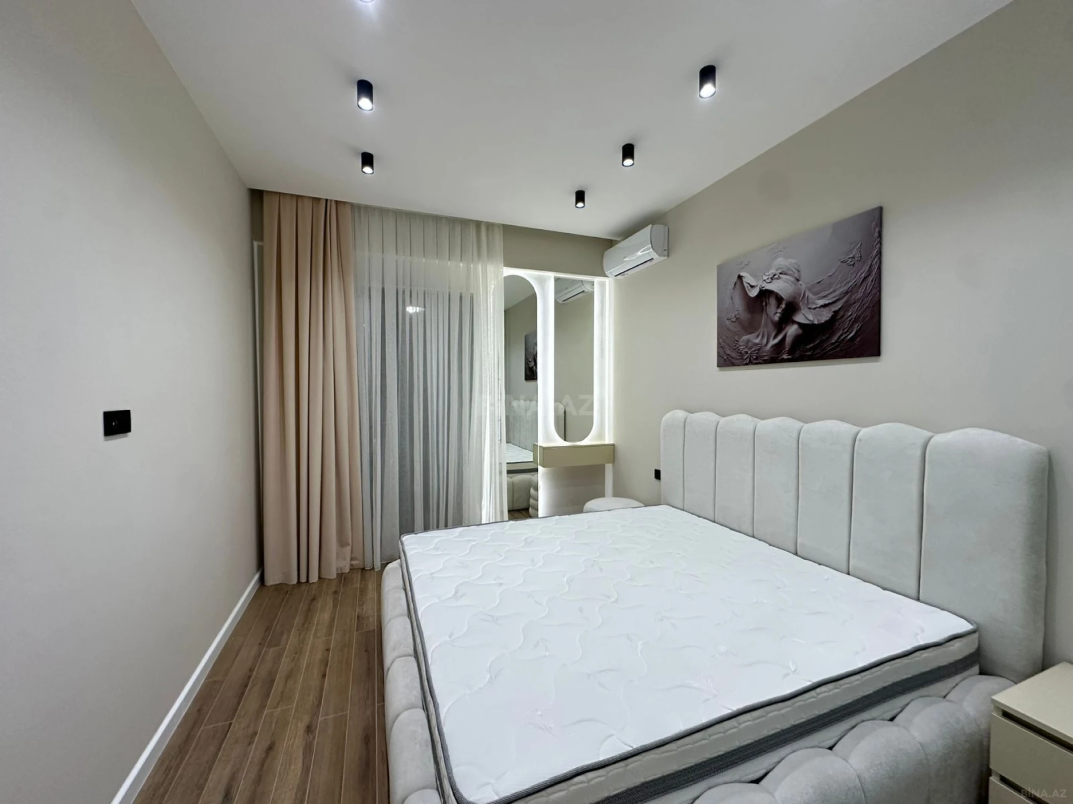 Kirayə verilir 2 otaqlı mənzil 65 m²