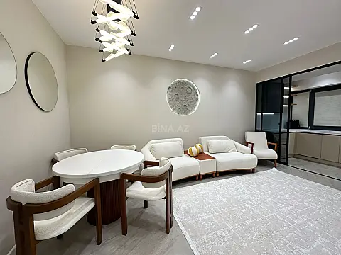 Kirayə verilir 2 otaqlı mənzil 65 m²