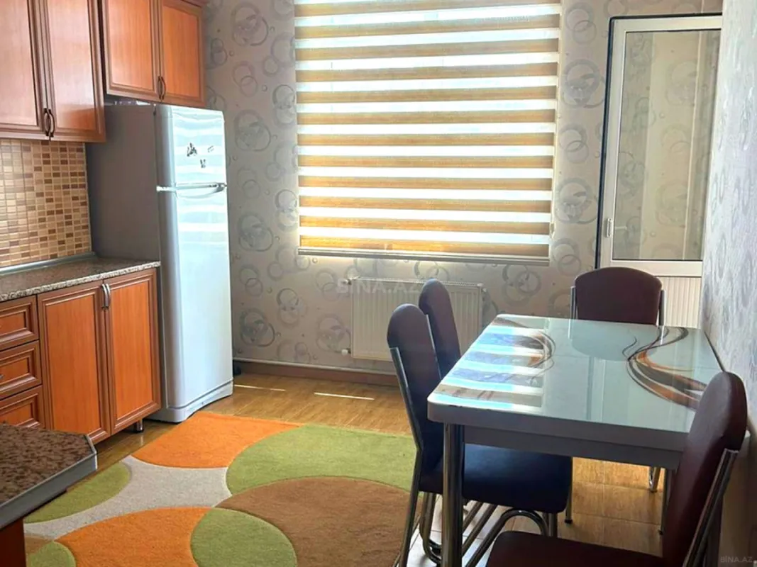 Satılır 4 otaqlı mənzil 134 m²