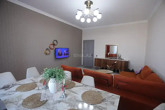 Satılır 2 otaqlı mənzil 60 m²