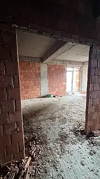 Satılır 2 otaqlı mənzil 79 m²