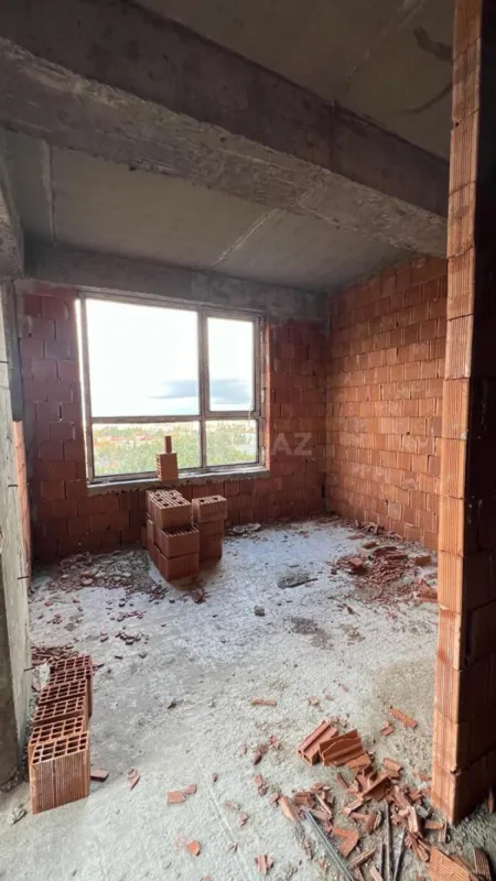 Satılır 2 otaqlı mənzil 79 m²
