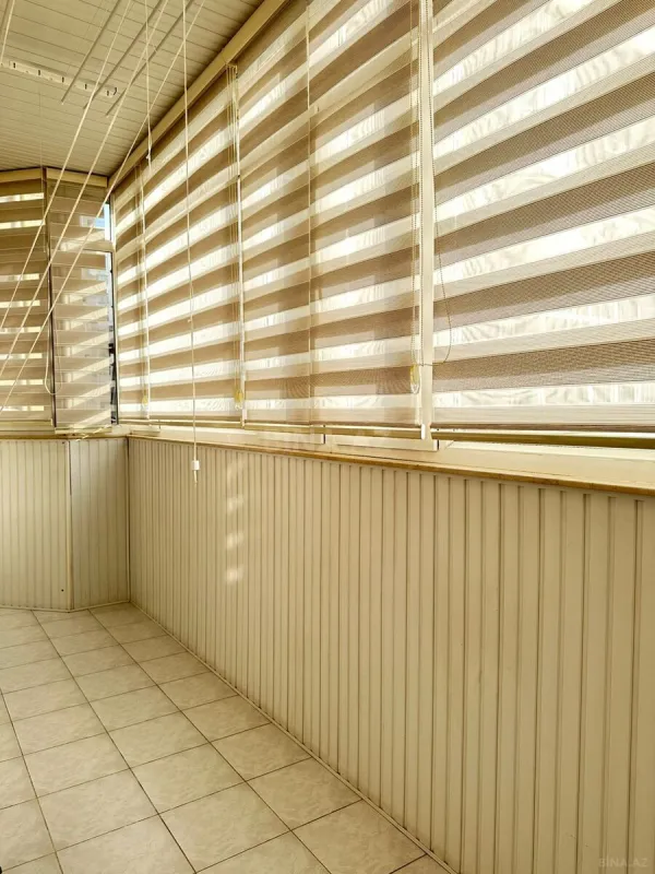 Satılır 4 otaqlı mənzil 175 m²