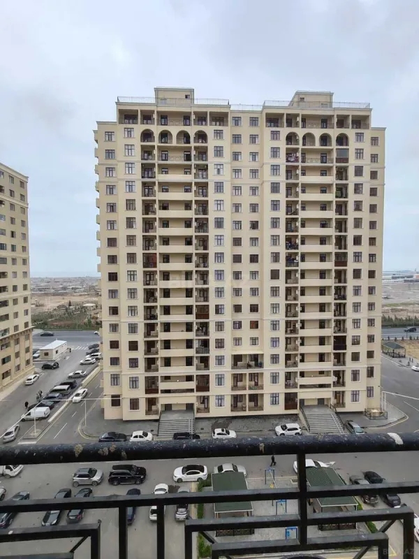 Satılır 2 otaqlı mənzil 105 m²