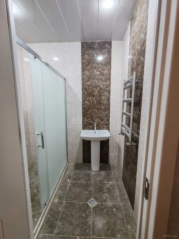 Satılır 2 otaqlı mənzil 105 m²