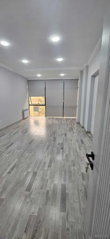 Kirayə verilir obyekt 80 m²