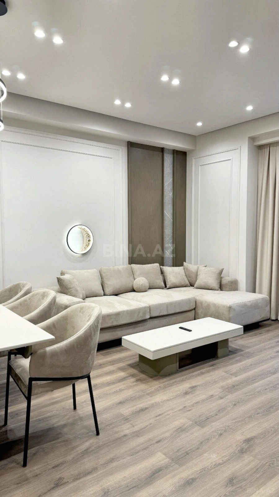 Kirayə verilir 3 otaqlı mənzil 131 m²