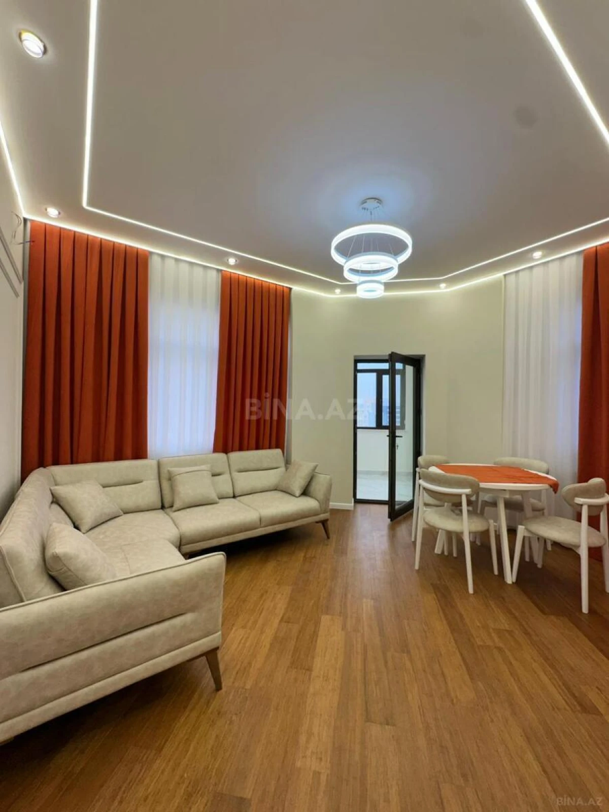 Satılır 2 otaqlı mənzil 75 m²