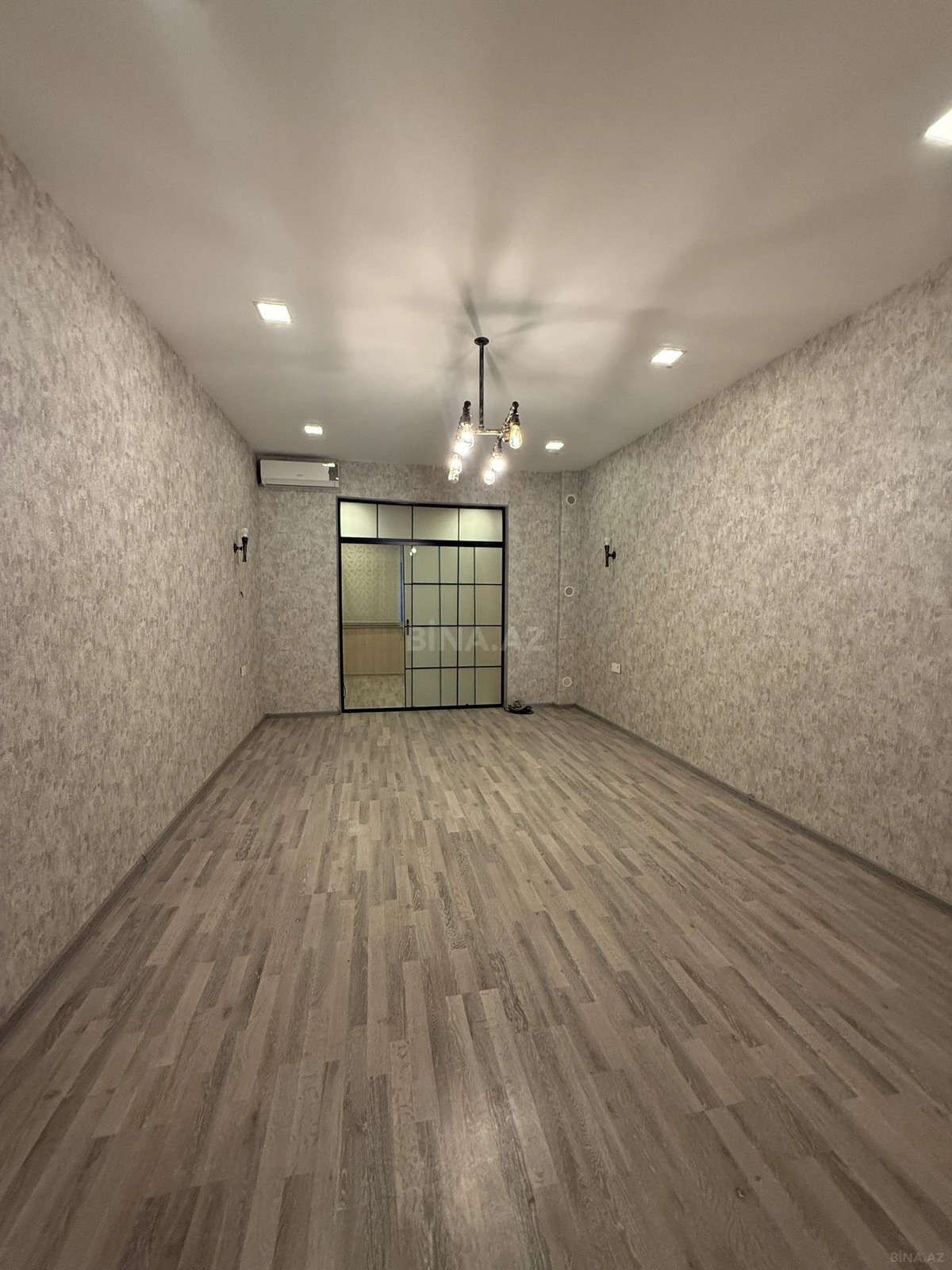 Kirayə verilir 3 otaqlı ofis 70 m²