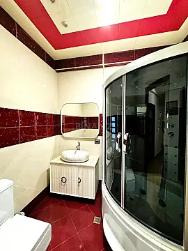 Kirayə verilir 3 otaqlı mənzil 180 m²