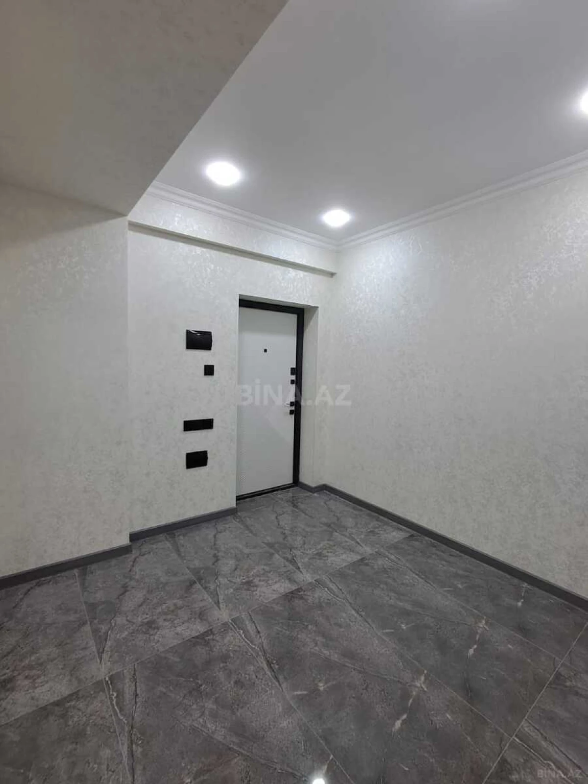 Satılır 2 otaqlı mənzil 62 m²