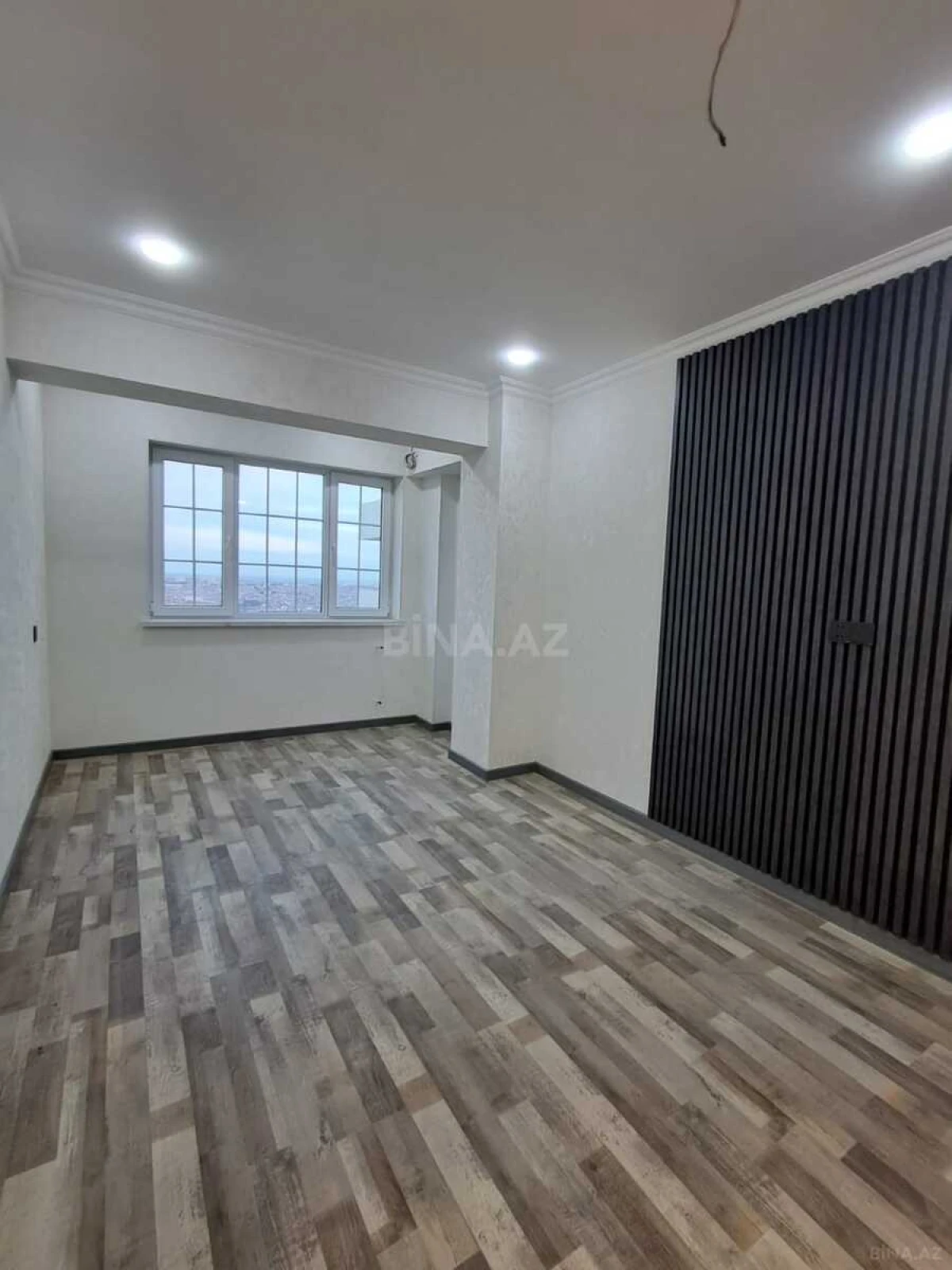 Satılır 2 otaqlı mənzil 62 m²