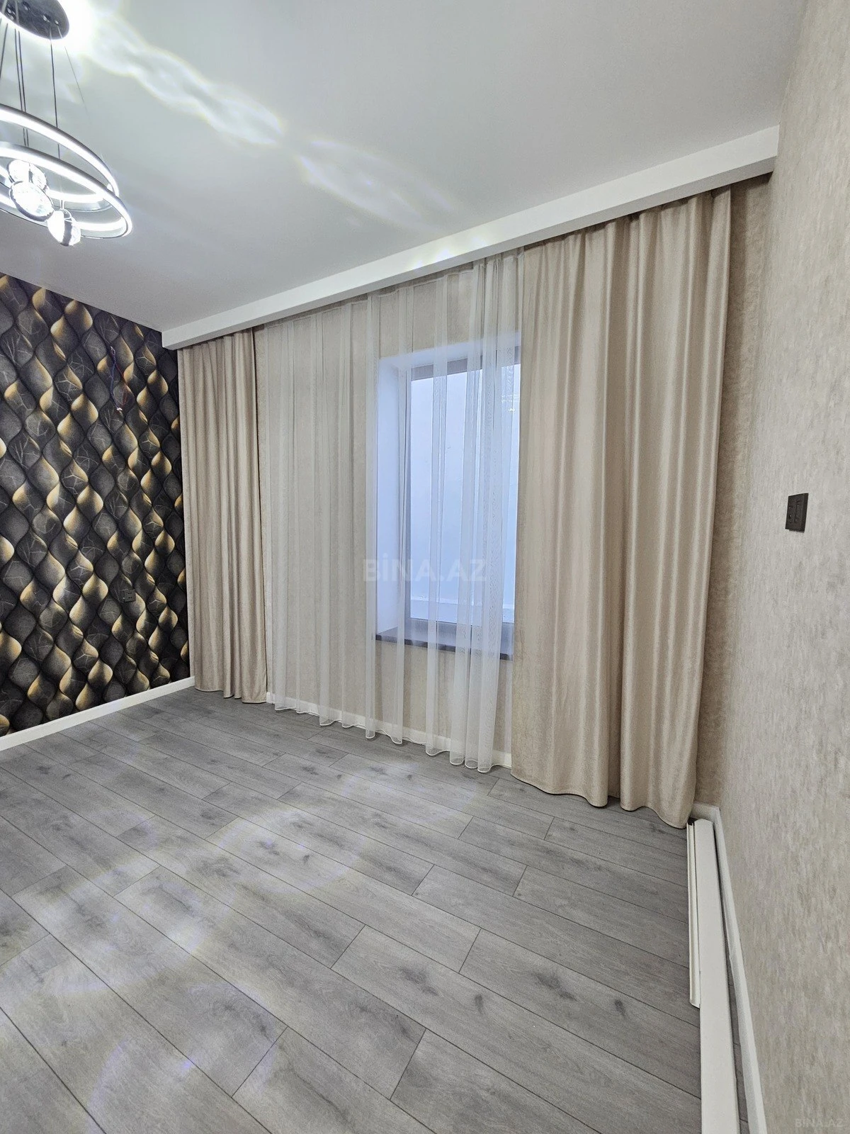 Satılır 4 otaqlı həyət evi 170 m²