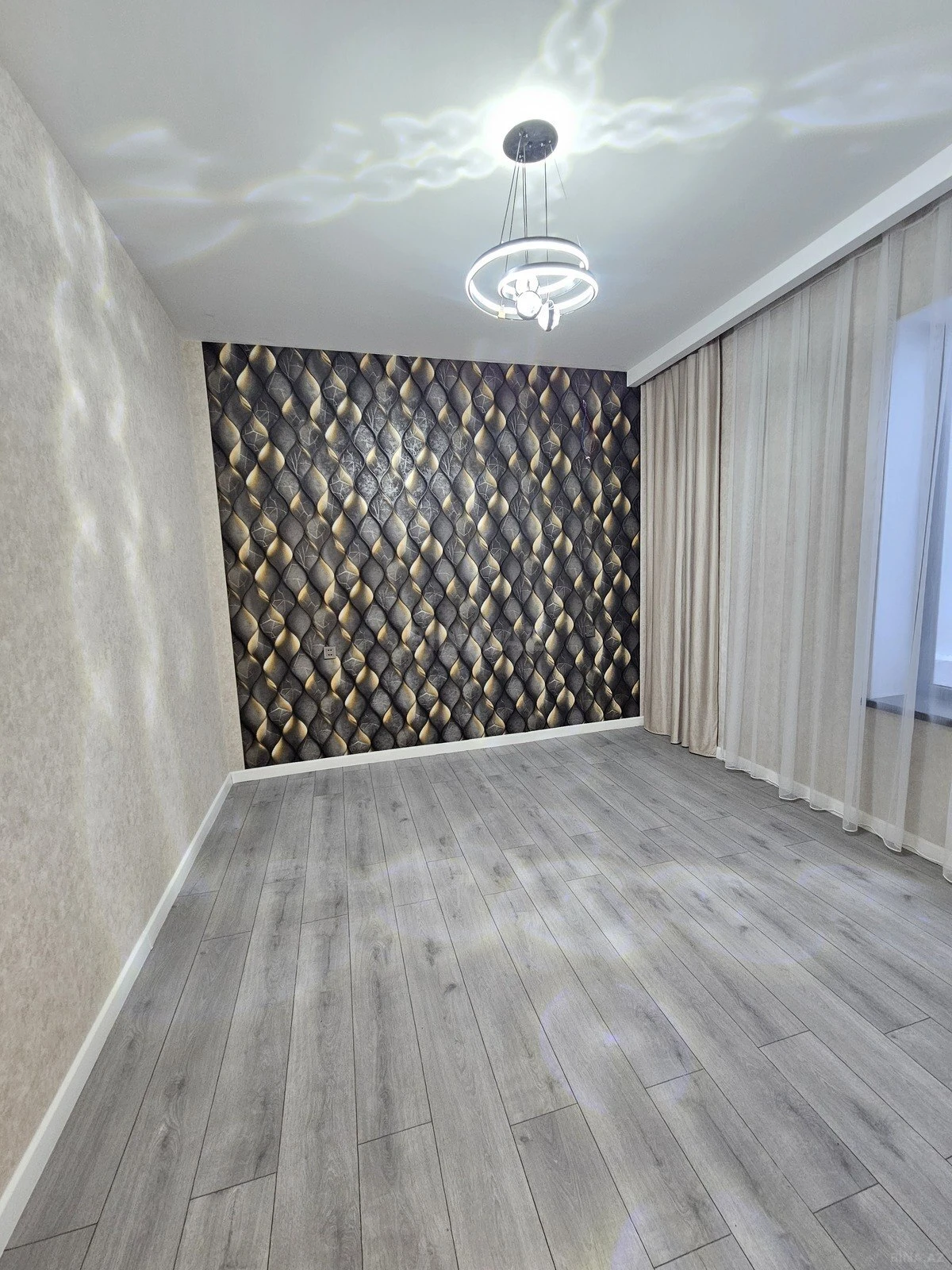 Satılır 4 otaqlı həyət evi 170 m²