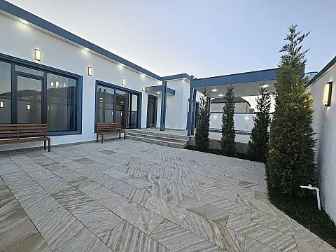 Satılır 4 otaqlı həyət evi 170 m²